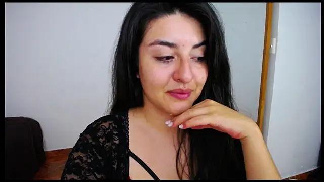 Snapshot of moritalatina chatting on 09.16.25 moritalatina online show from 09.16.25