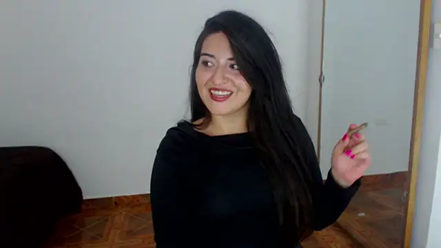 Snapshot of moritalatina chatting on 09.27.25 moritalatina online show from 09.27.25
