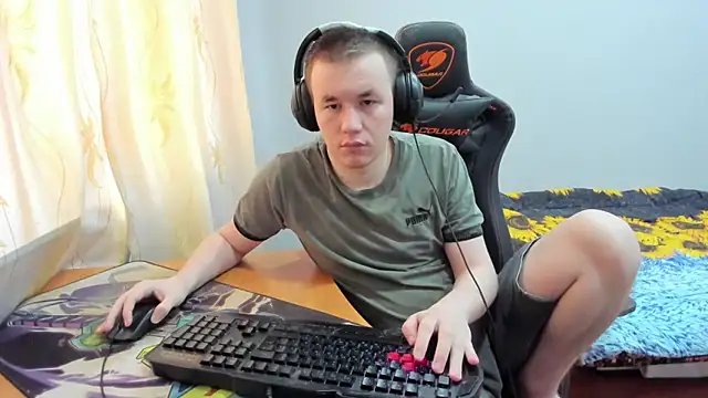 iliaskrislove online show from 10.20.25