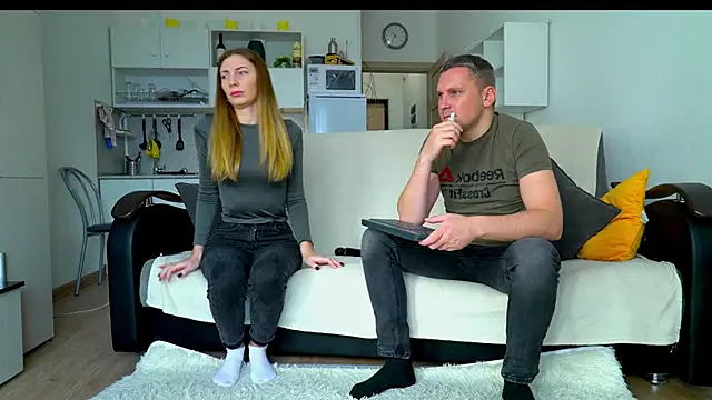 Snapshot of littlesweettifany chatting on 10.27.25 littlesweettifany online show from 10.27.25