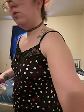 FreakNastyLacie online show from 01.22.25