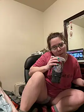 FreakNastyLacie online show from 01.31.25