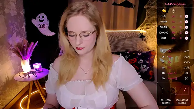 Snapshot of Aemilia_ chatting on 11.01.25 Aemilia online show from 11.01.25