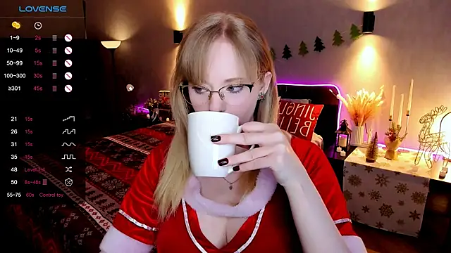 Aemilia  online show from 12.22.25