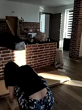 Snapshot of Linalicious chatting on 02.03.25 Linalicious online show from 02.03.25