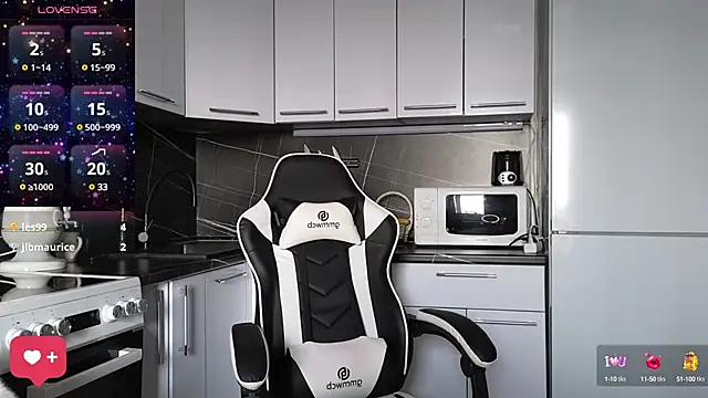 Strip-Lady online show from 02.21.25