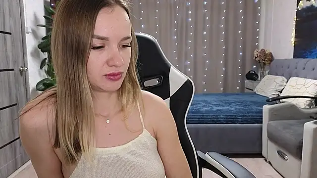 Strip-Lady online show from 02.11.26