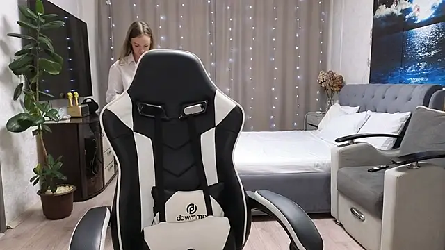 Strip-Lady online show from 02.20.26