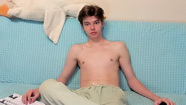 Snapshot of Liam_sexy1 chatting on 10.31.25 Liam sexy1 online show from 10.31.25