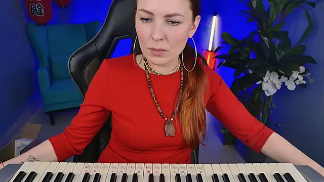 VandaRossi online show from 01.14.25