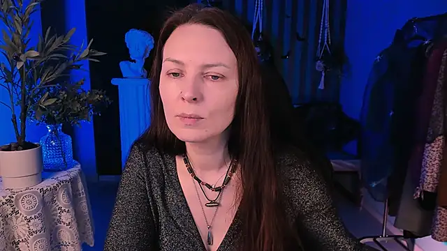 VandaRossi online show from 10.18.25