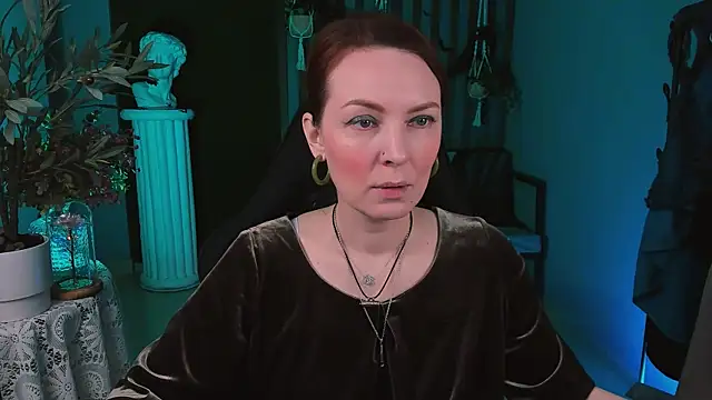 VandaRossi online show from 10.29.25