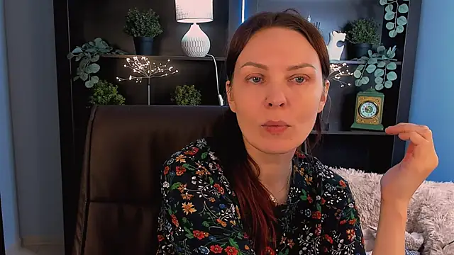 VandaRossi online show from 11.15.25