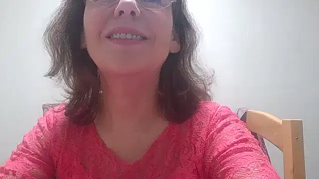 Snapshot of HollyJewel chatting on 11.09.25 HollyJewel online show from 11.09.25