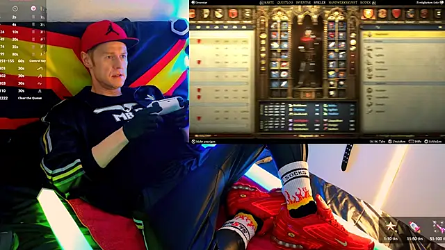 Snapshot of Fuc71 chatting on 10.05.25 Fuc71 online show from 10.05.25