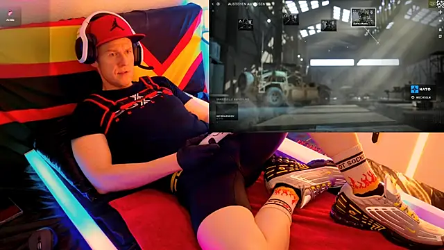 Snapshot of Fuc71 chatting on 10.20.25 Fuc71 online show from 10.20.25