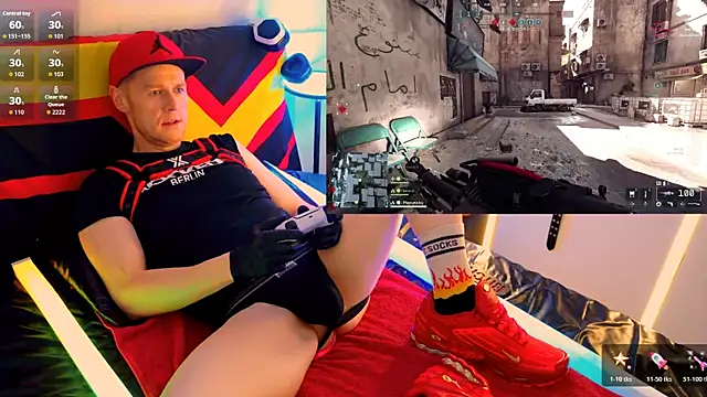 Snapshot of Fuc71 chatting on 10.21.25 Fuc71 online show from 10.21.25