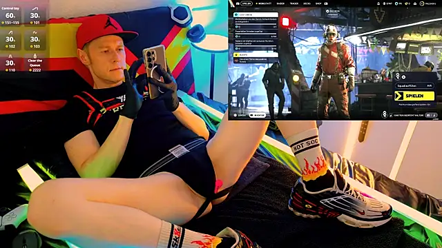 Snapshot of Fuc71 chatting on 11.02.25 Fuc71 online show from 11.02.25