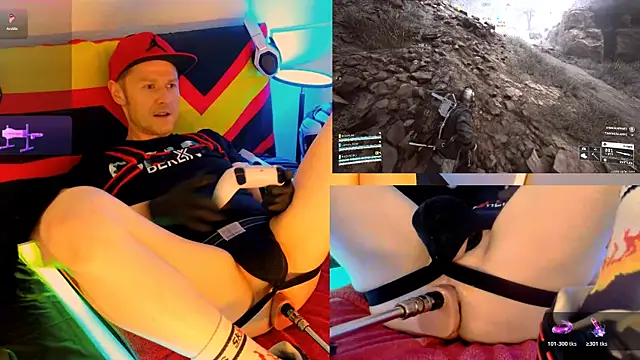 Snapshot of Fuc71 chatting on 11.07.25 Fuc71 online show from 11.07.25