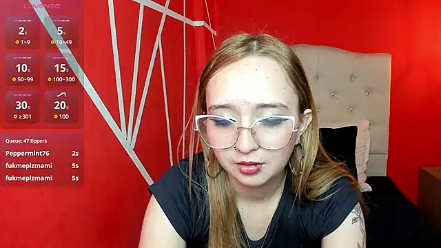 Liaroberts1 online show from 12.18.24