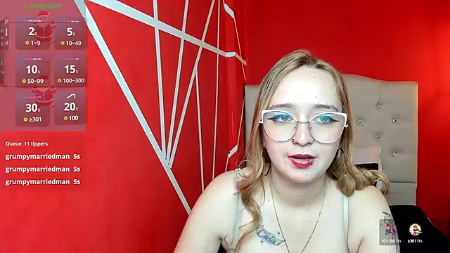 Liaroberts1 online show from 12.20.24