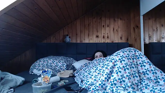 Snapshot of BoeseMoni1998 chatting on 09.30.25 BoeseMoni1998 online show from 09.30.25