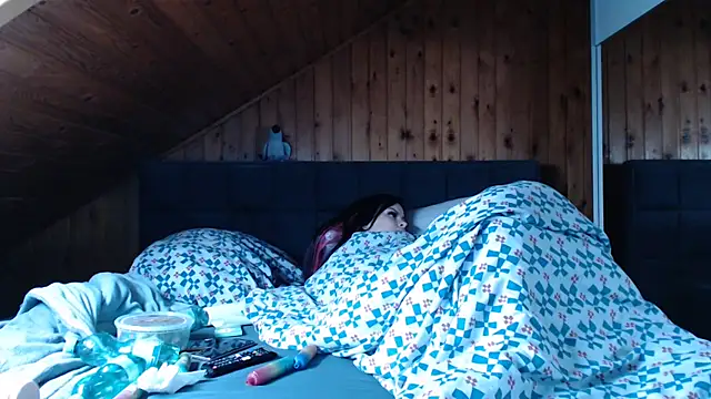 Snapshot of BoeseMoni1998 chatting on 10.11.25 BoeseMoni1998 online show from 10.11.25