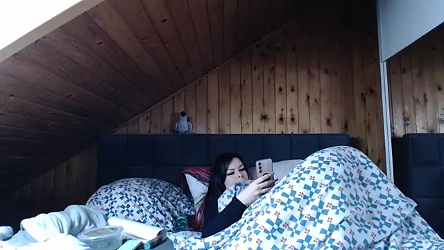 Snapshot of BoeseMoni1998 chatting on 10.15.25 BoeseMoni1998 online show from 10.15.25