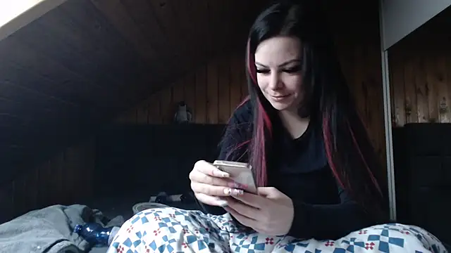 Snapshot of BoeseMoni1998 chatting on 11.09.25 BoeseMoni1998 online show from 11.09.25