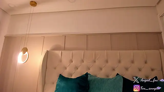 angeel fox online show from 10.30.25