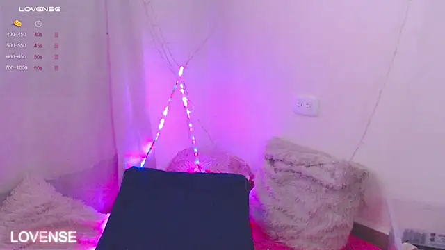 PamelaDoouce online show from 02.14.25