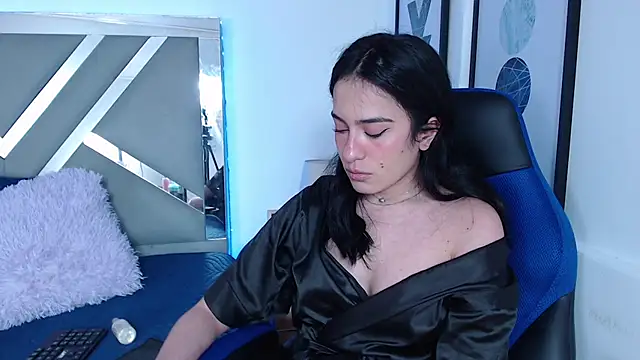 ZaraDames  online show from 12.20.24
