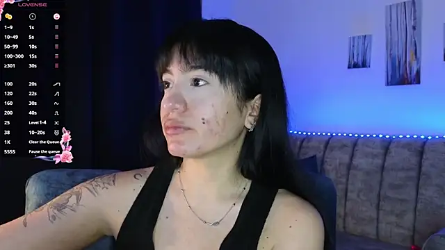 ZaraDames  online show from 10.04.25