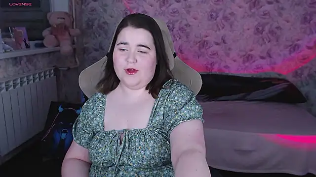 Estelle Hicks online show from 03.20.26