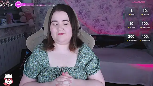 Estelle Hicks online show from 04.22.26