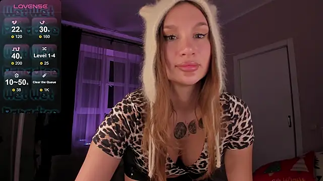 Snapshot of soffi_lav chatting on 12.24.24 soffi lav online show from 12.24.24