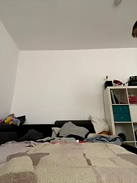 Snapshot of 0maxx00 chatting on 10.05.25 0maxx00 online show from 10.05.25