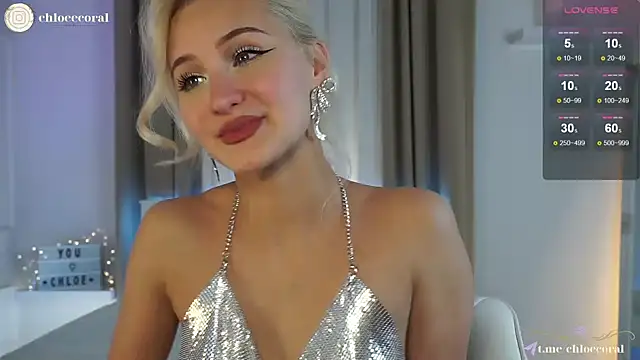 Snapshot of ChloeCoral chatting on 12.31.24 ChloeCoral online show from 12.31.24