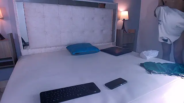 Jhonn Rhyss online show from 12.08.24