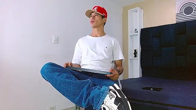 Jhonn Rhyss online show from 01.07.25