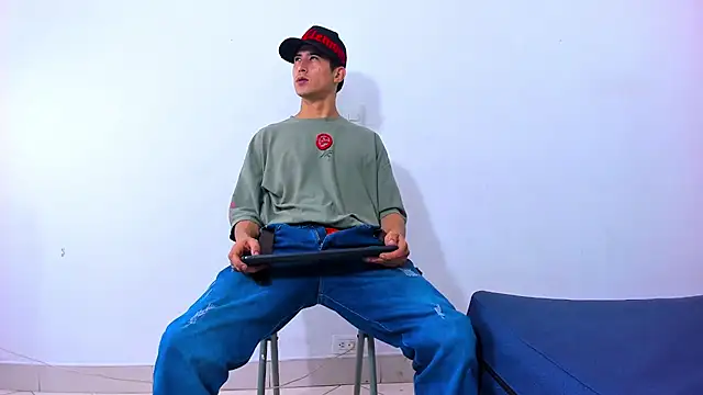 Jhonn Rhyss online show from 02.12.25