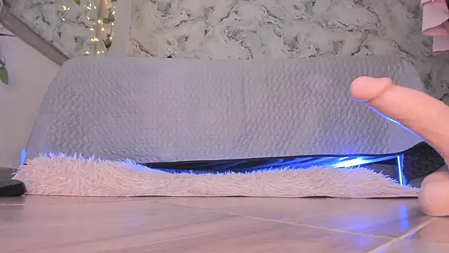 Snapshot of Bella_desi_ chatting on 10.10.25 Bella desi online show from 10.10.25