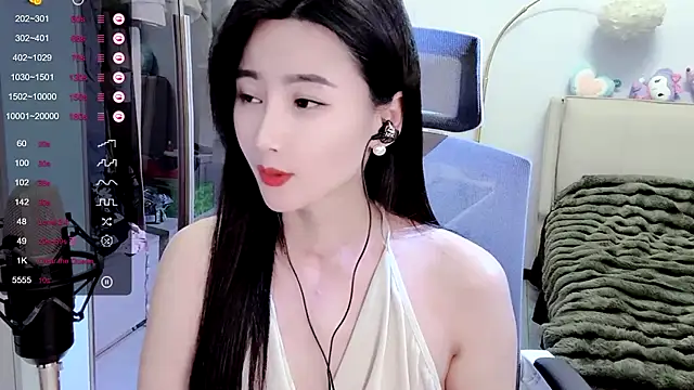 Snapshot of FeiFei-babe chatting on 01.21.25 FeiFei-babe online show from 01.21.25