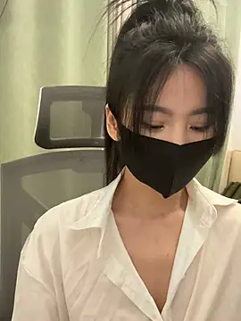 Snapshot of FeiFei-babe chatting on 01.22.25 FeiFei-babe online show from 01.22.25