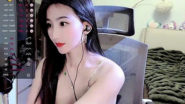 Snapshot of FeiFei-babe chatting on 01.23.25 FeiFei-babe online show from 01.23.25
