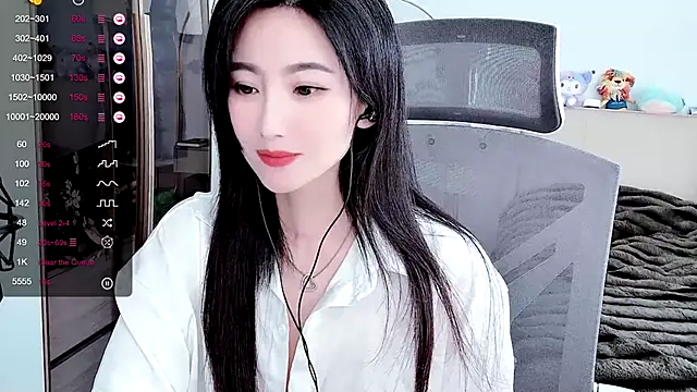 Snapshot of FeiFei-babe chatting on 02.10.25 FeiFei-babe online show from 02.10.25