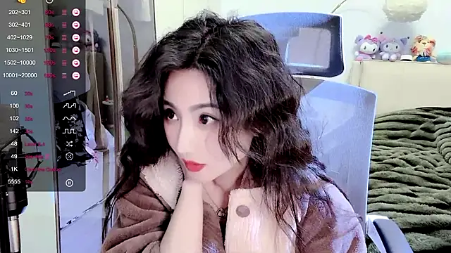 Snapshot of FeiFei-babe chatting on 02.12.25 FeiFei-babe online show from 02.12.25