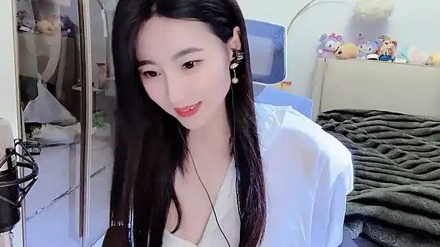 Snapshot of FeiFei-babe chatting on 02.23.25 FeiFei-babe online show from 02.23.25