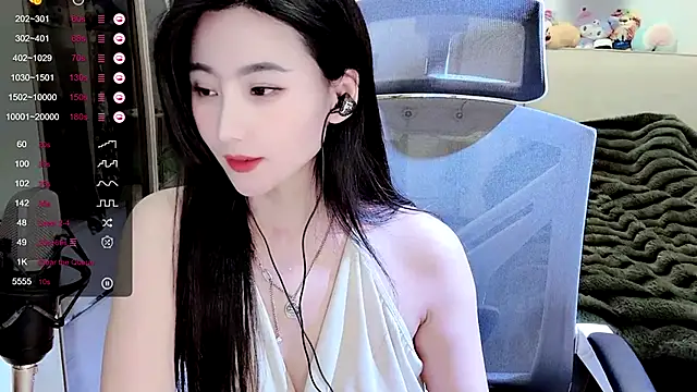 Snapshot of FeiFei-babe chatting on 03.12.25 FeiFei-babe online show from 03.12.25