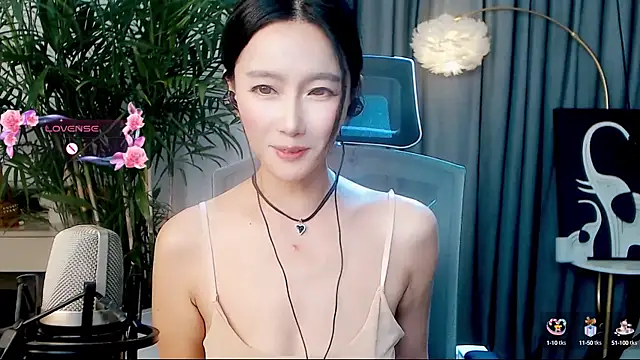 Snapshot of FeiFei-babe chatting on 09.09.25 FeiFei-babe online show from 09.09.25